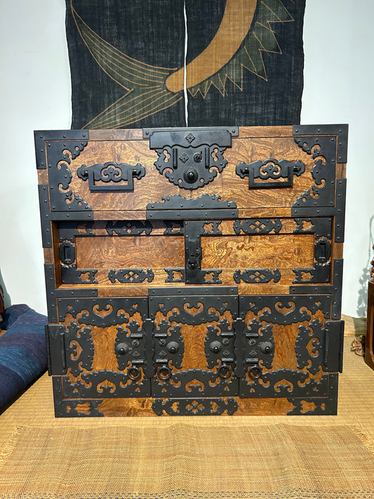 ◎希少◎玉杢入り酒田の舟箪笥 (無垢材 桐 欅上杢 けやき 和箪笥 アンティーク 木製伝統工芸 民芸家具)