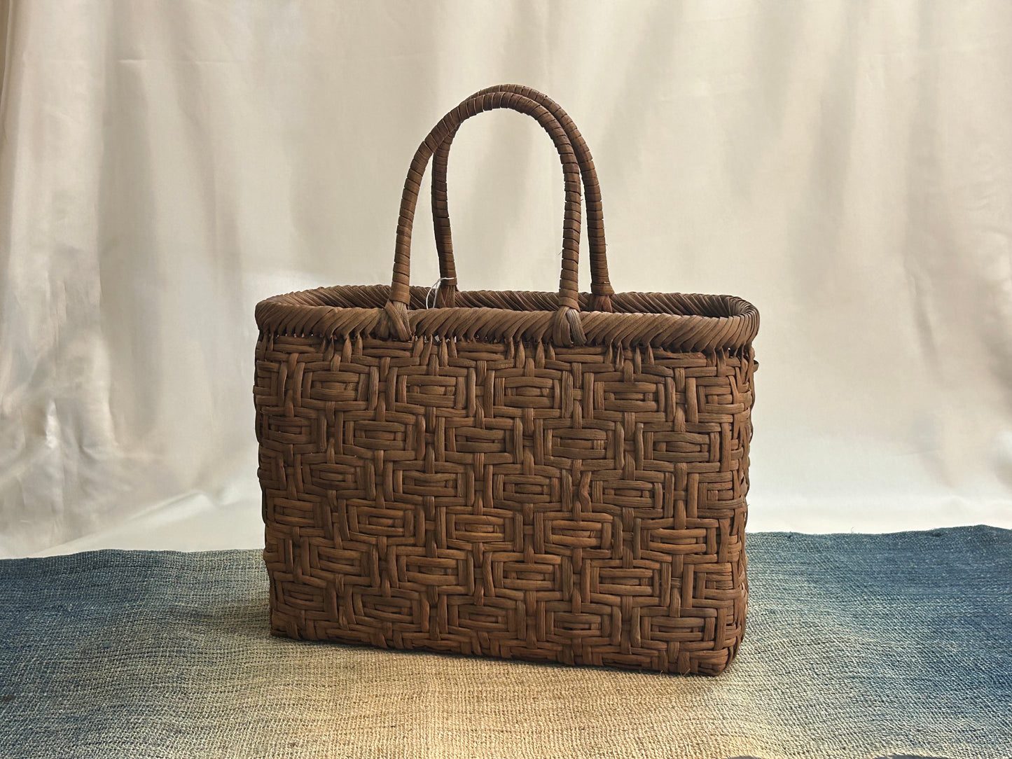 ◎純国産◎山葡萄手提げー変わり亀甲ー(Wild grape basket bag)