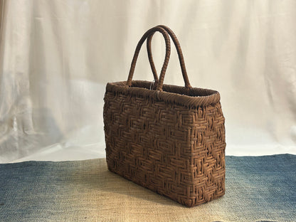 ◎純国産◎山葡萄手提げー変わり亀甲ー(Wild grape basket bag)
