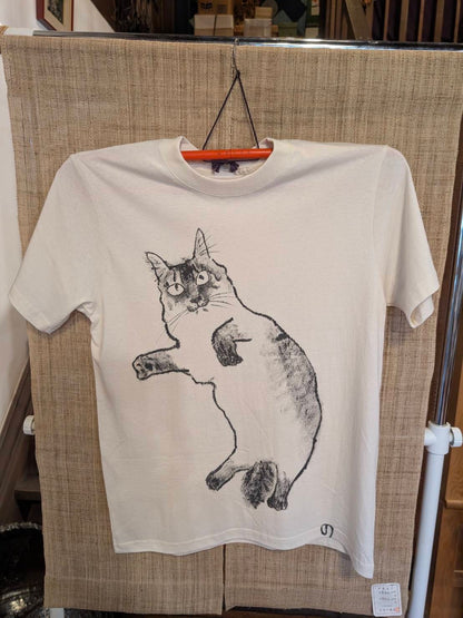 ◎オーダーメイド　猫Tシャツ◎紅型作家大城徳男✖️猫Tシャツ(ロングチュニックTシャツタイプCustom-made cat T-shirts)